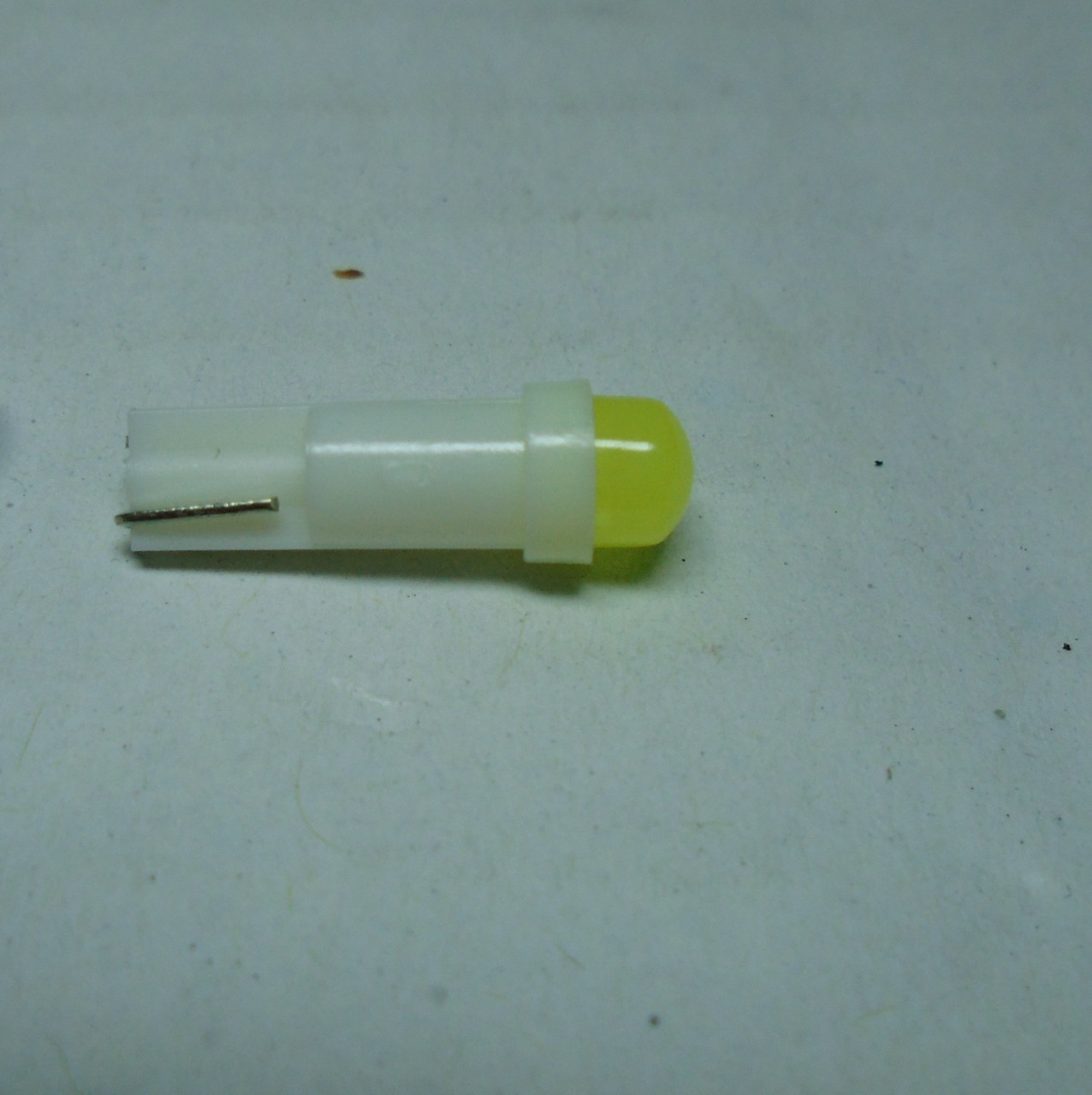 Лампа светодиодная приборной панели W2x4.6d T5 белая - купить по лучшей ...