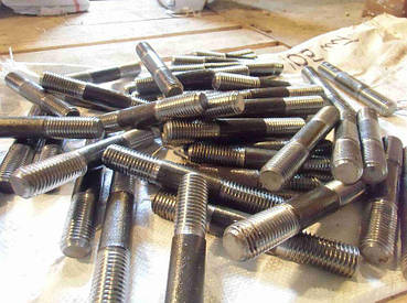 Шпилька М12 ГОСТ 22040-76, ГОСТ 22041-76, DIN 940 з ввинчиваемым кінцем довжиною 2,5 d