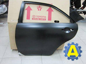 Двері задні ліві та права на Тойота Камрі (Toyota Camry) XV40 2006-2011