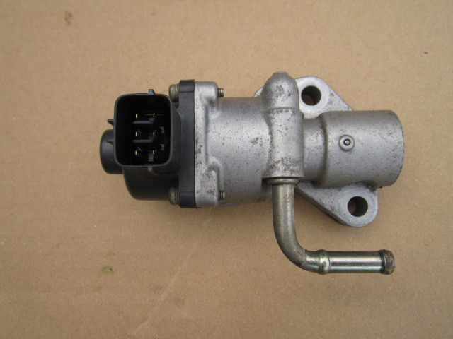 Клапан EGR вентиляції двигуна Ford C-Max Focus 1.8b (QQBA) 2003-2011