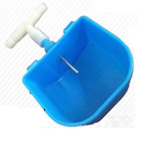 Поїлка чашкова для кроликів пластикова, фото 1