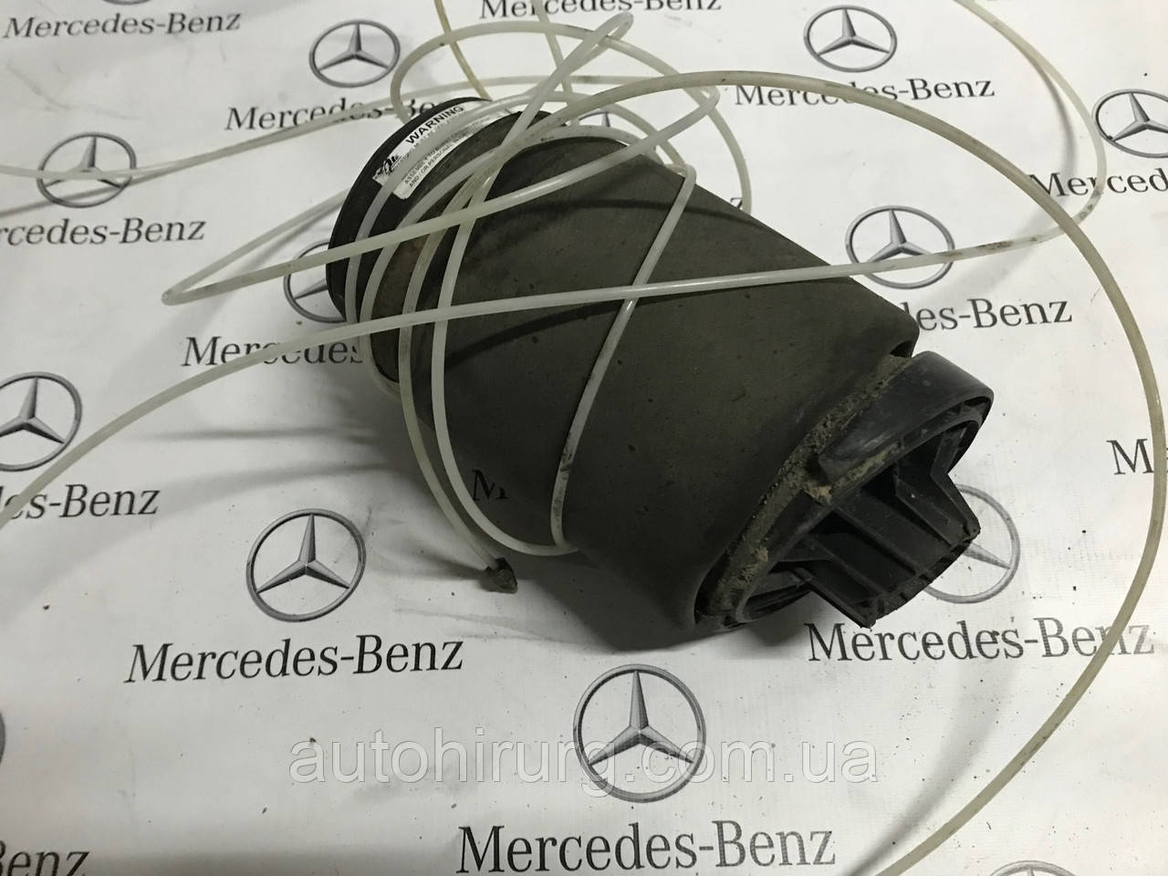 Задній пневмобалон (пневмоподушка) mercedes w251 r-class (A2513200325)
