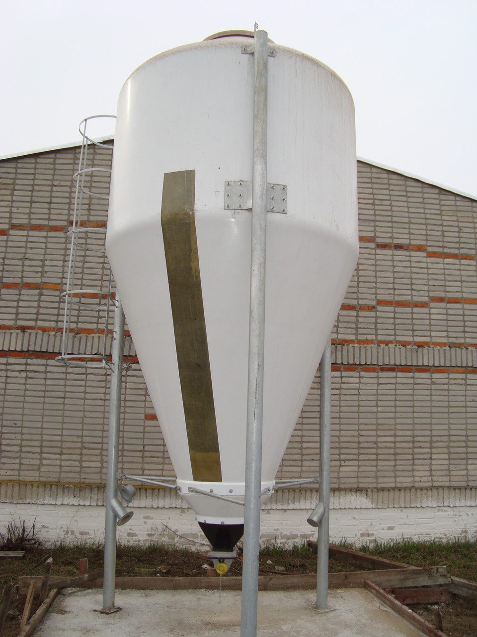 Склопластиковий бункер (силос) для зберігання комбікорму та кашкетного зерна, 2.4 т, фото 1
