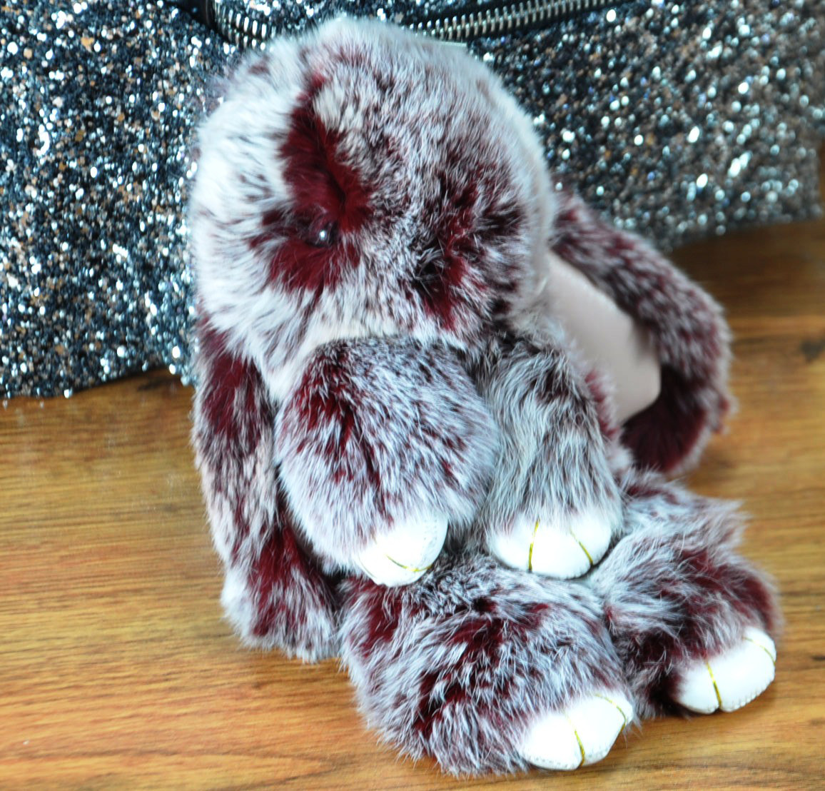 Хутряний брелок кролик марсала з білим, фото 1