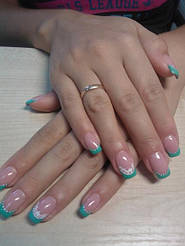 Работы мастеров  выполнены в сети салонов  MakNailS 3