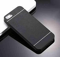 Черный пластиковый чехол с алюминиевой накладкой Motomo для Iphone 7 и Iphone 8 (4.7'')