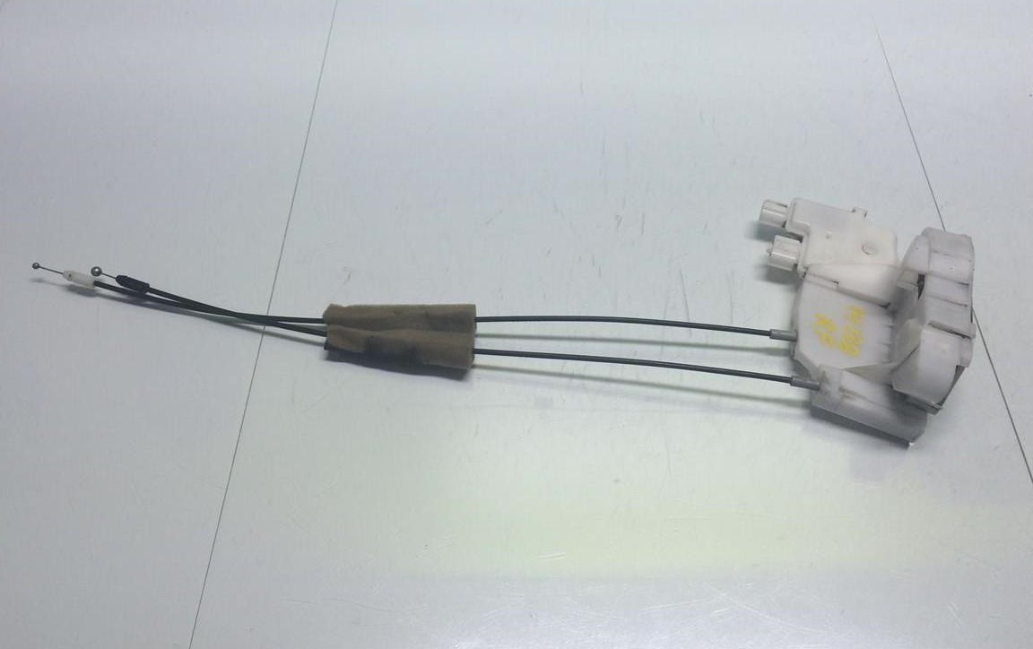 Замок передніх дверей Subaru Outback, Legacy B13 03-08, 61031AG17B