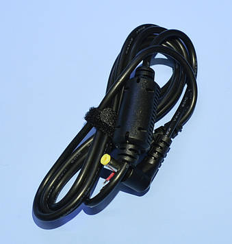 Штекер живл. 5,5/2,5 кут. з проводом 18.5V/3.8A KOM0262