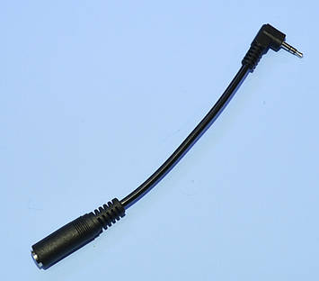 Шнур-перехідник шт.jack2.5мм стерео кутовий - гн.jack3.5мм стерео 0.1м KPO0580А