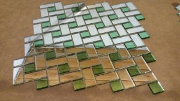 Дзеркальна мозаїка з зеленими вставками ML-12