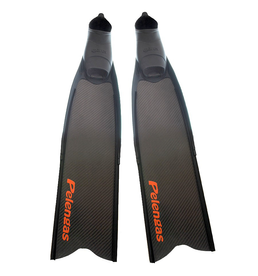 Қыздар жоғарыдан мінуге өте шебер.