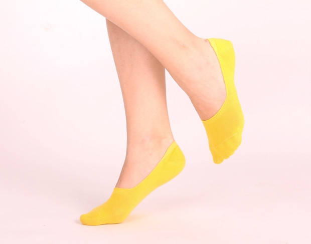 

Следы женские , носки короткие , подследники, Желтый