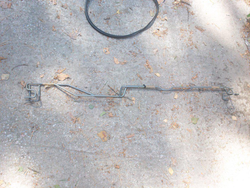 Торсіон кришки багажника Subaru Legacy B13 03-08, 2.0 3.0, 57529AG0109P