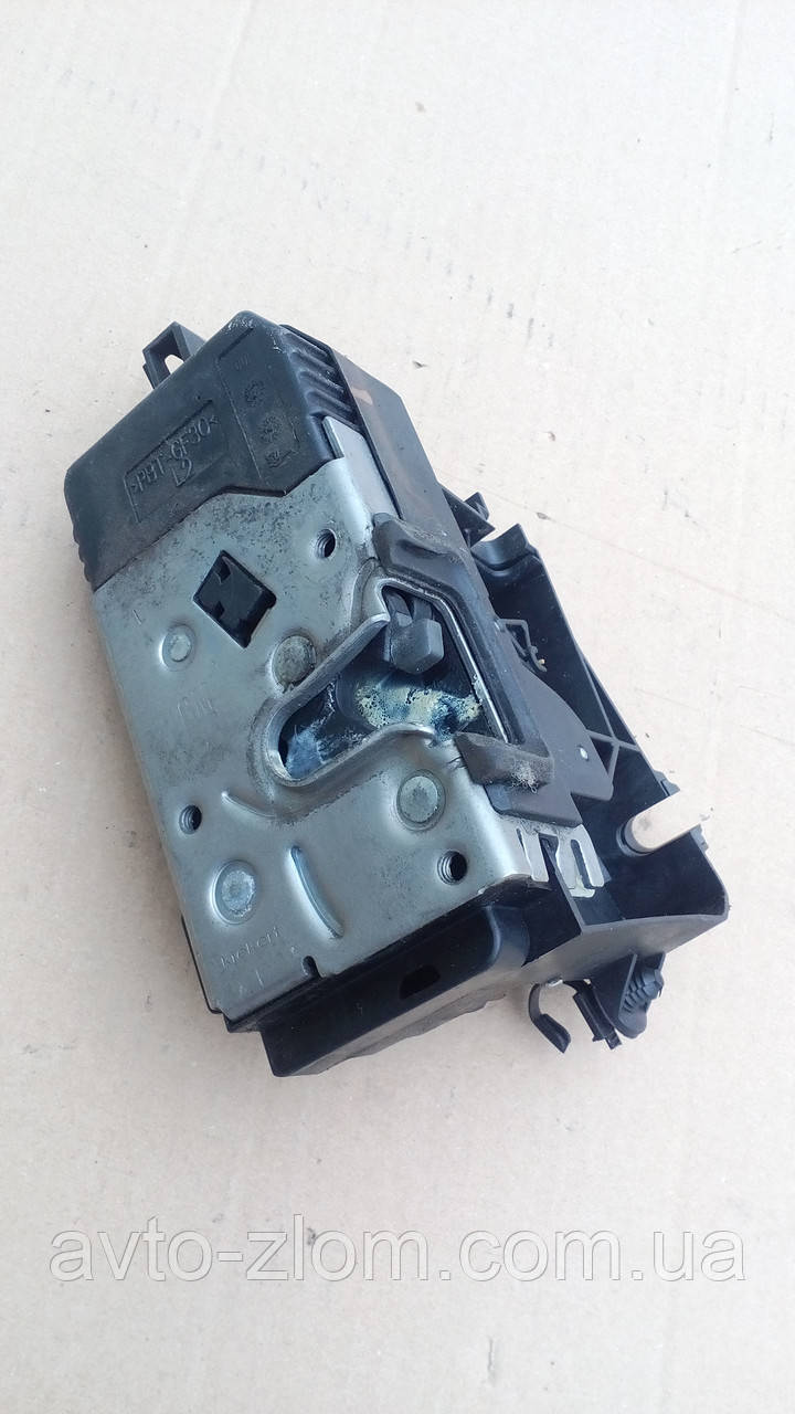 Дверний замок передній лівий Opel Vectra C, Опель Віктра Ц. 13210771., фото 1