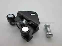 Ролики (без важеля, низ) бічних, зсувних дверей на Рено Трафік 01-> Maxgear (Польща) — 270219