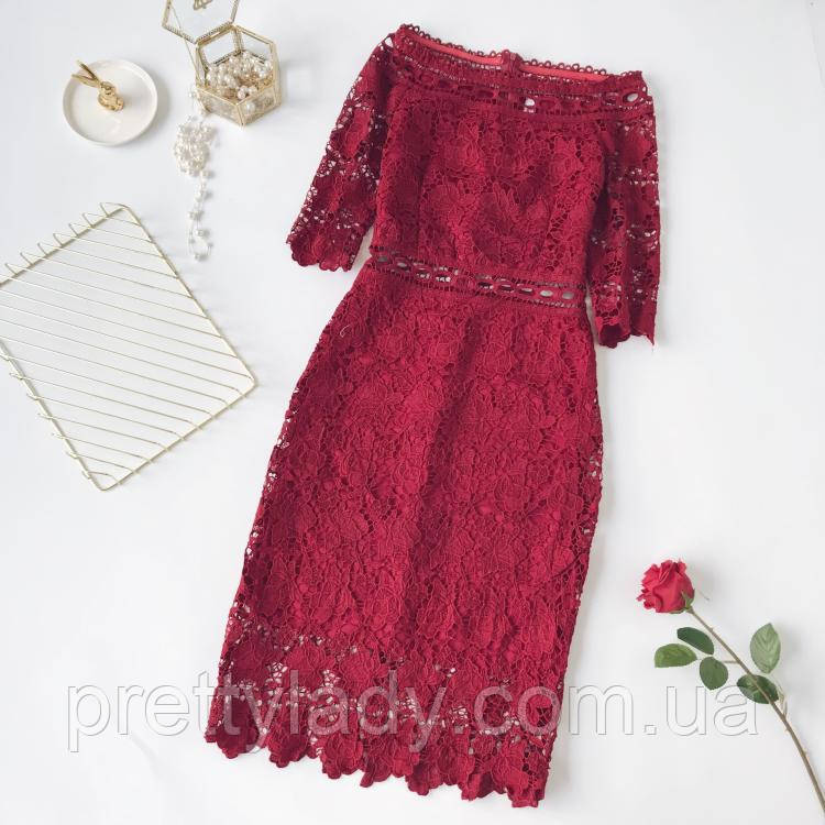 Красиве жіноче плаття з набивного мережива M червоне