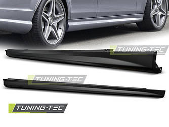 Накладки на пороги тюнінг обвіс Mercedes W204 стиль AMG