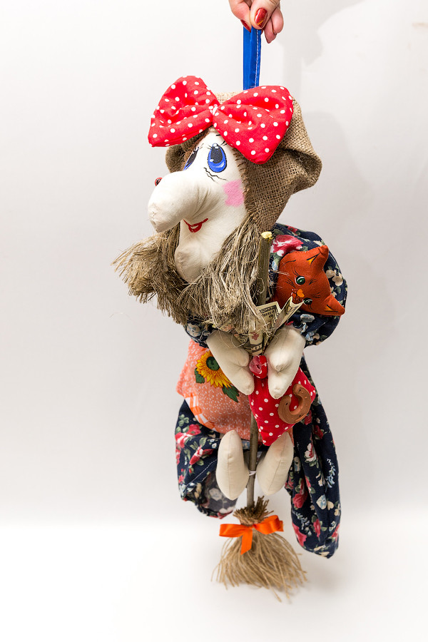 Текстильная кукла Баба-Яга летящая малая - фото 5 - id-p427454632