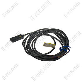 Датчик  індуктивний Omron TL-W3MB1