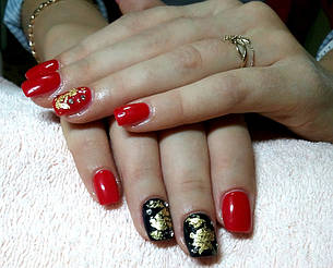 Работы мастеров  выполнены в сети салонов  MakNailS 36