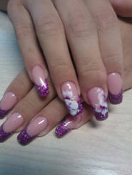 Работы мастеров  выполнены в сети салонов  MakNailS 39