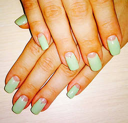 Работы мастеров  выполнены в сети салонов  MakNailS 46