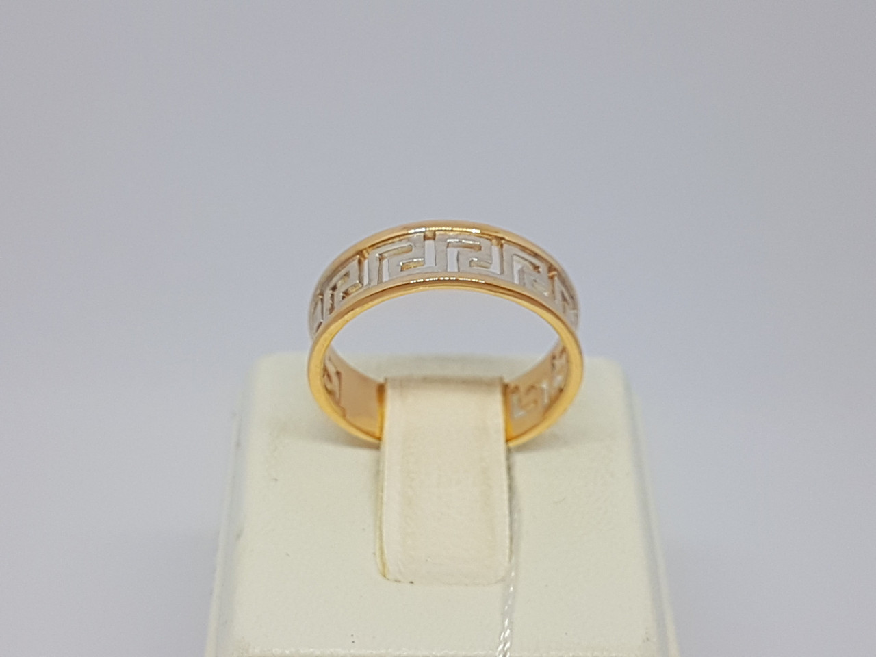 Золоте кільце.  КБ318И 17,5