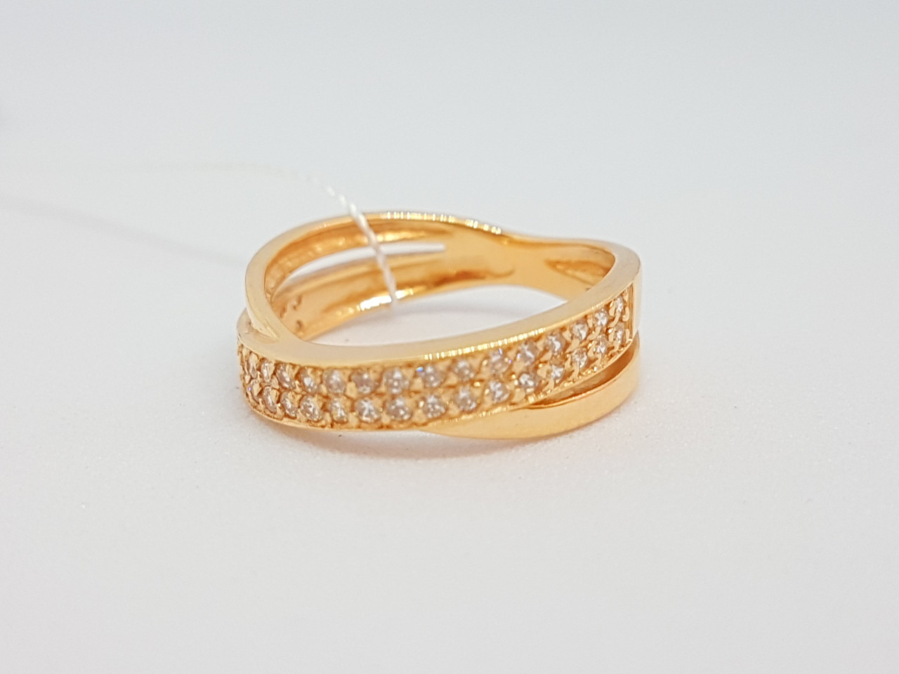 Золоте кільце з фіанітами.  КВ476(М)И 16