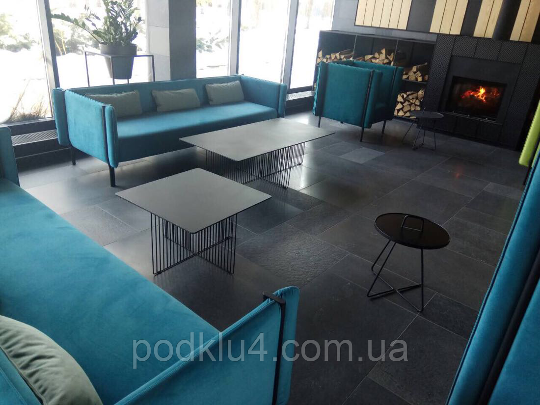 Журнальний столик