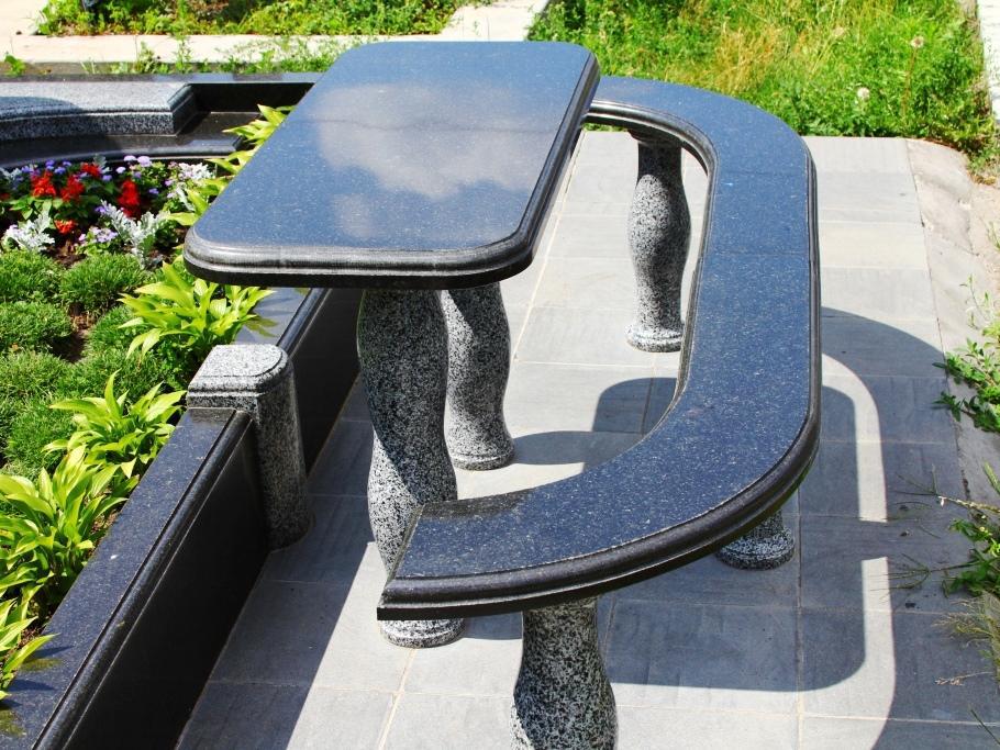 Столы лавки из гранита любой формы и размера №0035, фото 1