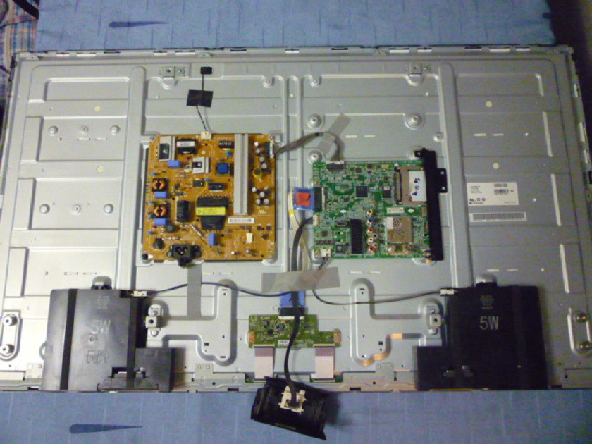 Плати від LED TV LG 42LB552V-ZA.BDRWLDU поблочно (розбита матриця).