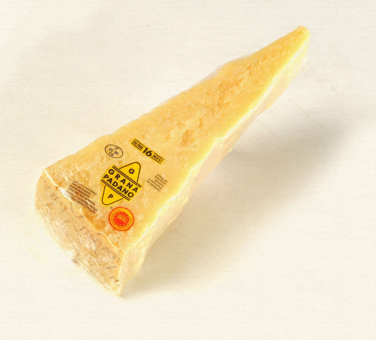 Сир твердий Grana Padano (Грана Паано) шматковий, 200 г.