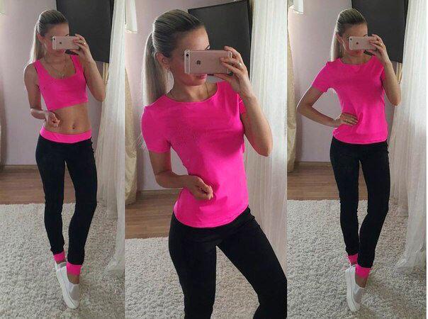 Жіночий спортивний костюм для фітнесу