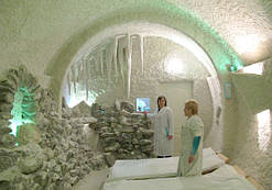 Будівництво соляних печер у санаторіях, у здоров'ях, у лікарнях, у поліклініках.