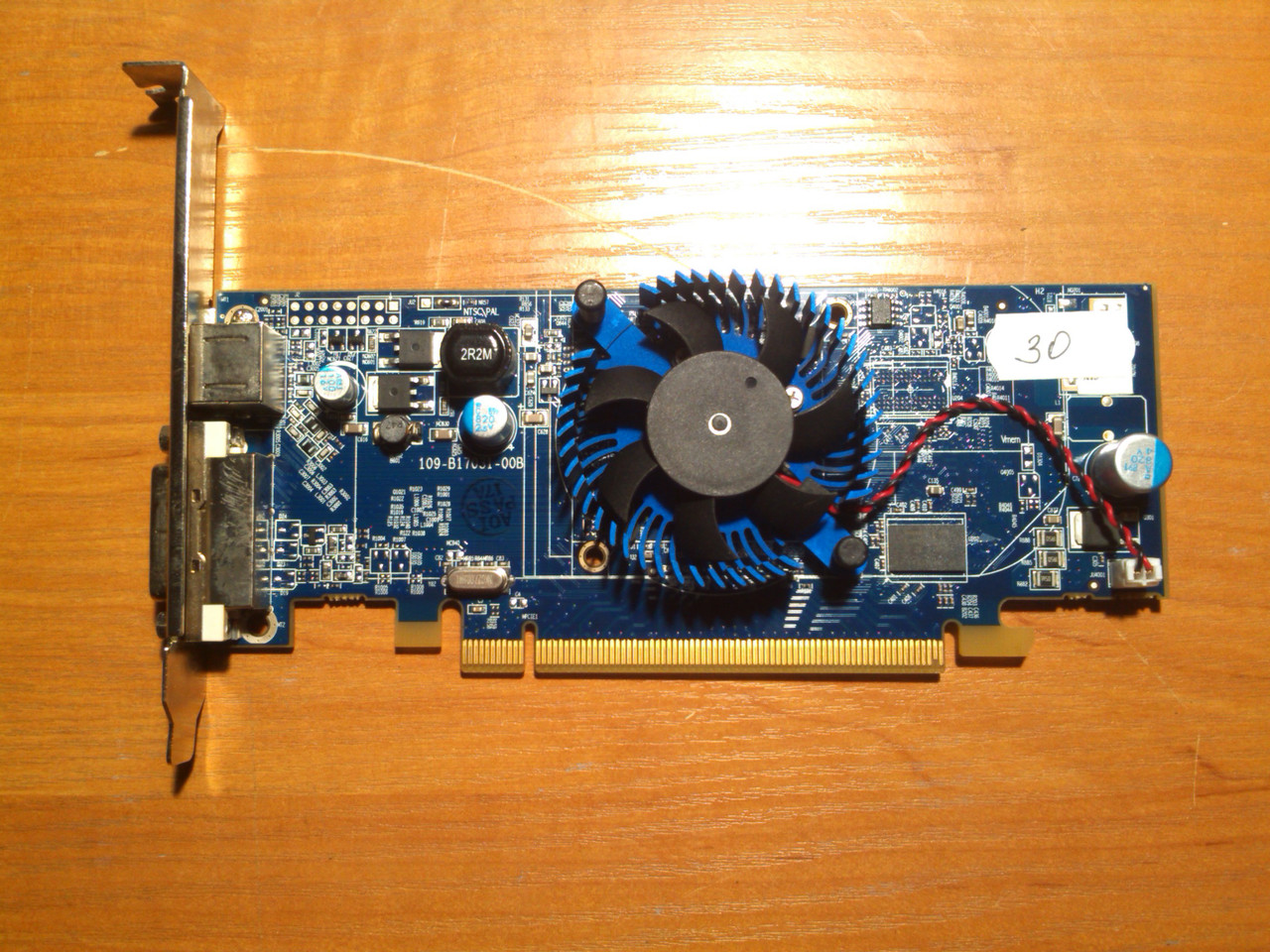 AMD HD 2350 64MB 32bit GDDR2 PCI-E Гарантія!