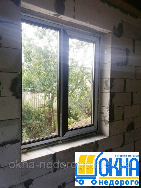 Ламіновані вікна всередині під дерево