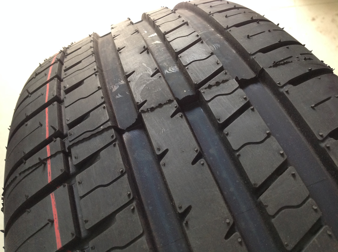 Шини для легкового автомобіля 225/60 R 17 99V Profil PRO ULTRA