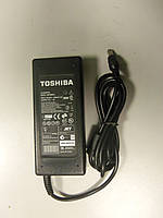 Блок живлення для ноутбука Toshibа 15V 6 A (6.3*3.0)