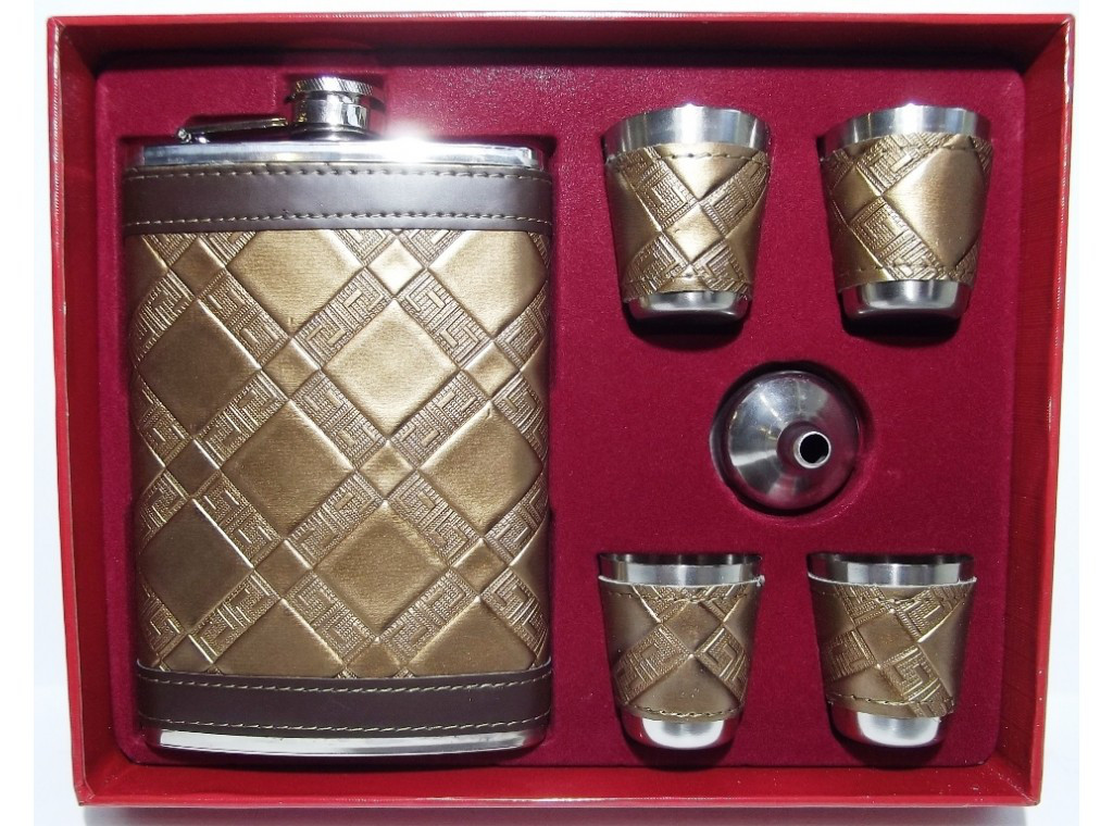 Набір: фляга + 4 чарки + лійка. Об'єм фляги: 240 мл, фото 1