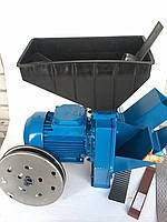 Зернодробілка Елікор — кормоподрібнювач зерна, трави та коренеплодів (ісп 4) з українським двигуном