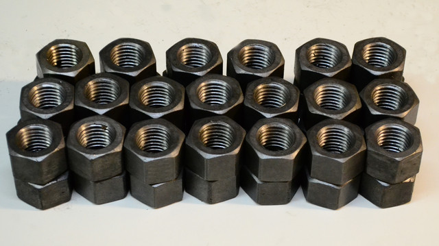 Приклад нестандартної гайки для фланцевих з'єднань