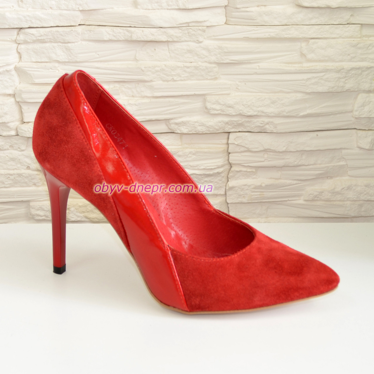 Классические женские туфли на шпильке, цвет красный - фото 1 - id-p688437568