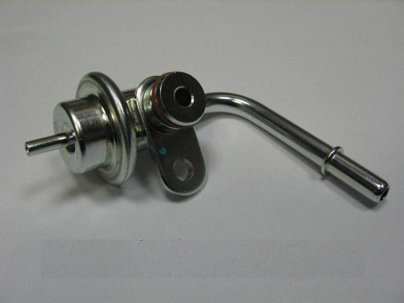 Регулятор тиску палива на Деу Ланос Нексія вигнутий KAP 96184228, фото 1