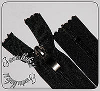 Молния неразъемная №7 обувная длина 35 см черного цвета с усиленным металлическим бегунком.