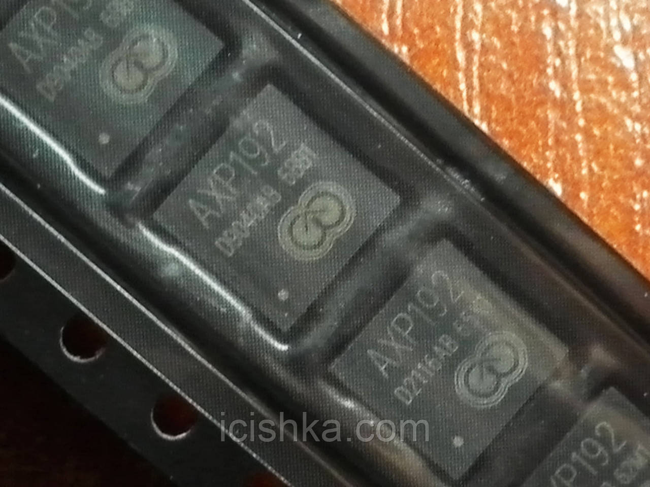 AXP192 — Контролер живлення X-Powers