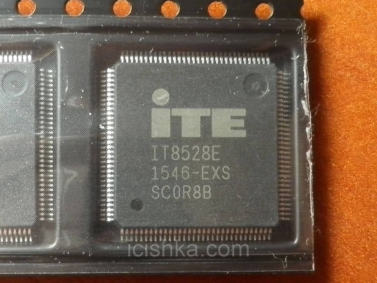 ITE IT8528E EXS — Мультиконтролер