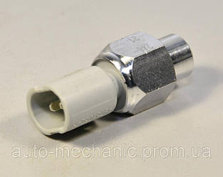 Датчик тиску гідропідсилювача керма на Renault Dokker 2012-> 1.5 dCi+1.6 - Renault (Оригінал) - 497610324R