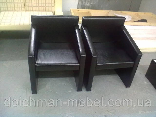 Офісні крісла, крісла для офісу та дому, м'які меблі від виробника