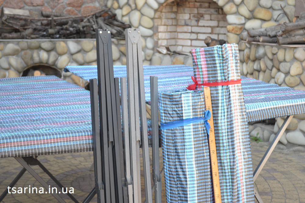 Ніжки торгового столу 3 метри, квадратний профіль.
