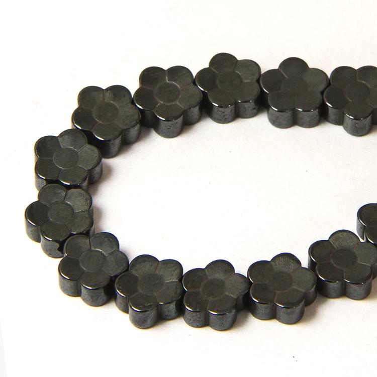 Намистини Синтетичний Гематит, на Нитках, Квітка, Чорний, 6х3мм, Отвір 1мм, близько 54шт/40см/нитка, фото 1